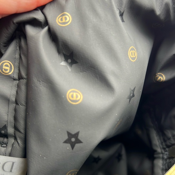 Dior Beaute Black Velvet Pouch Bag Logo CD Star Zipper Pull, EDP & Foundation - Picture 13 of 17